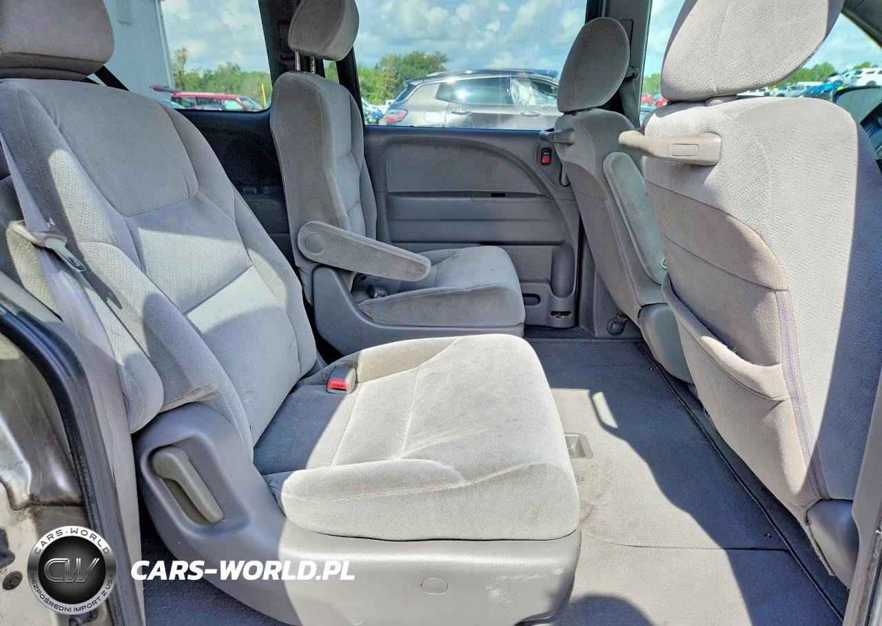 2008 Honda Odyssey Lx VIN:5FNRL38298B111441 - 11