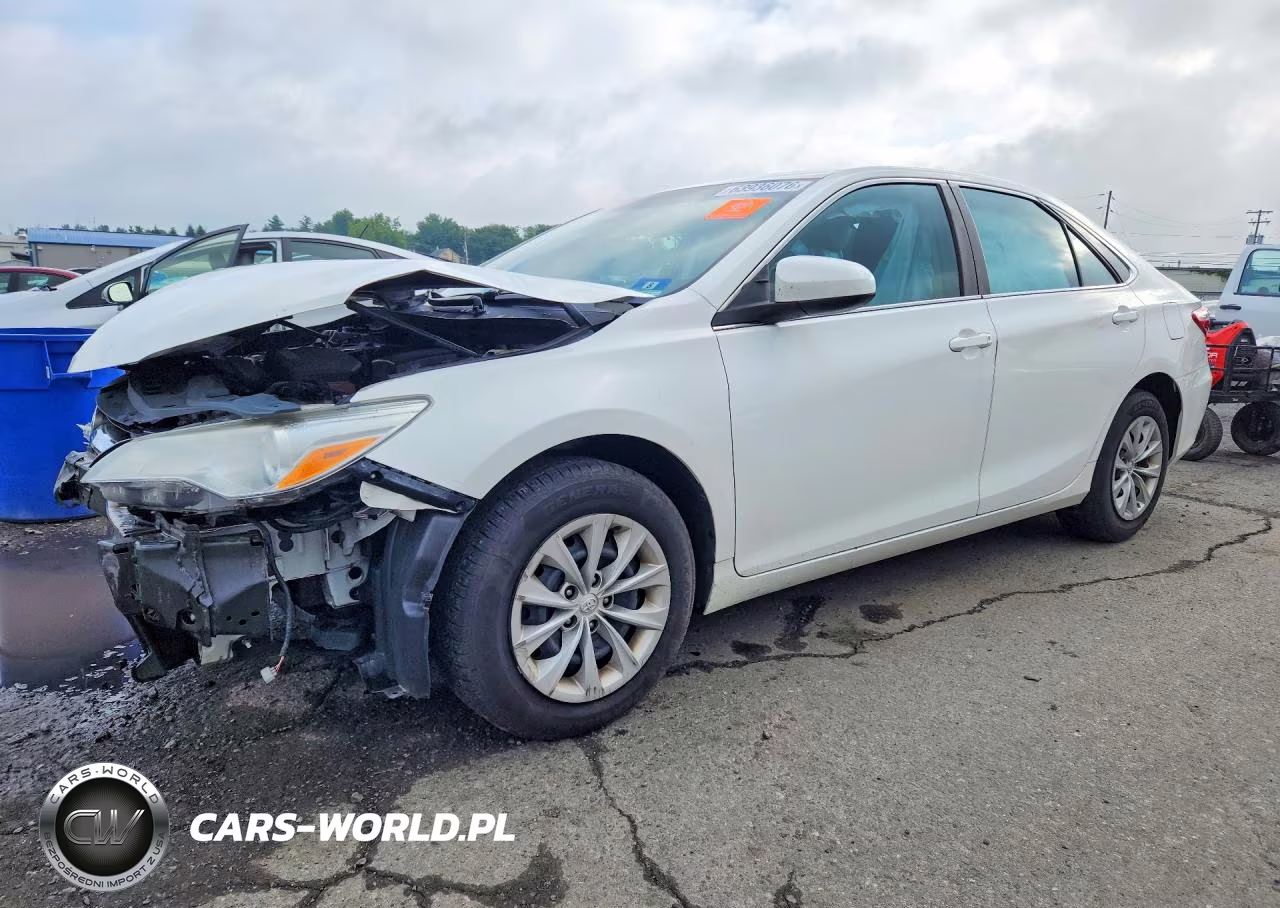 2016 Toyota Camry Le