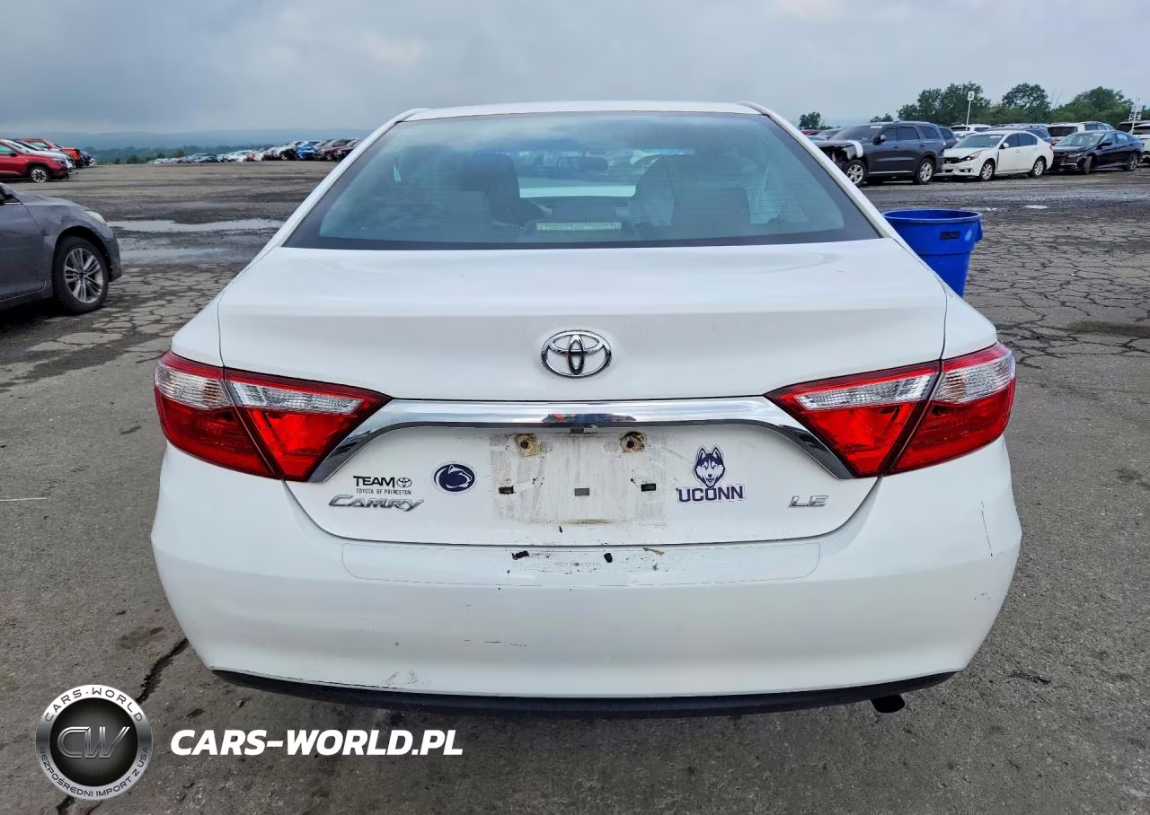 2016 Toyota Camry Le VIN:4T4BF1FK7GR526233 - 6