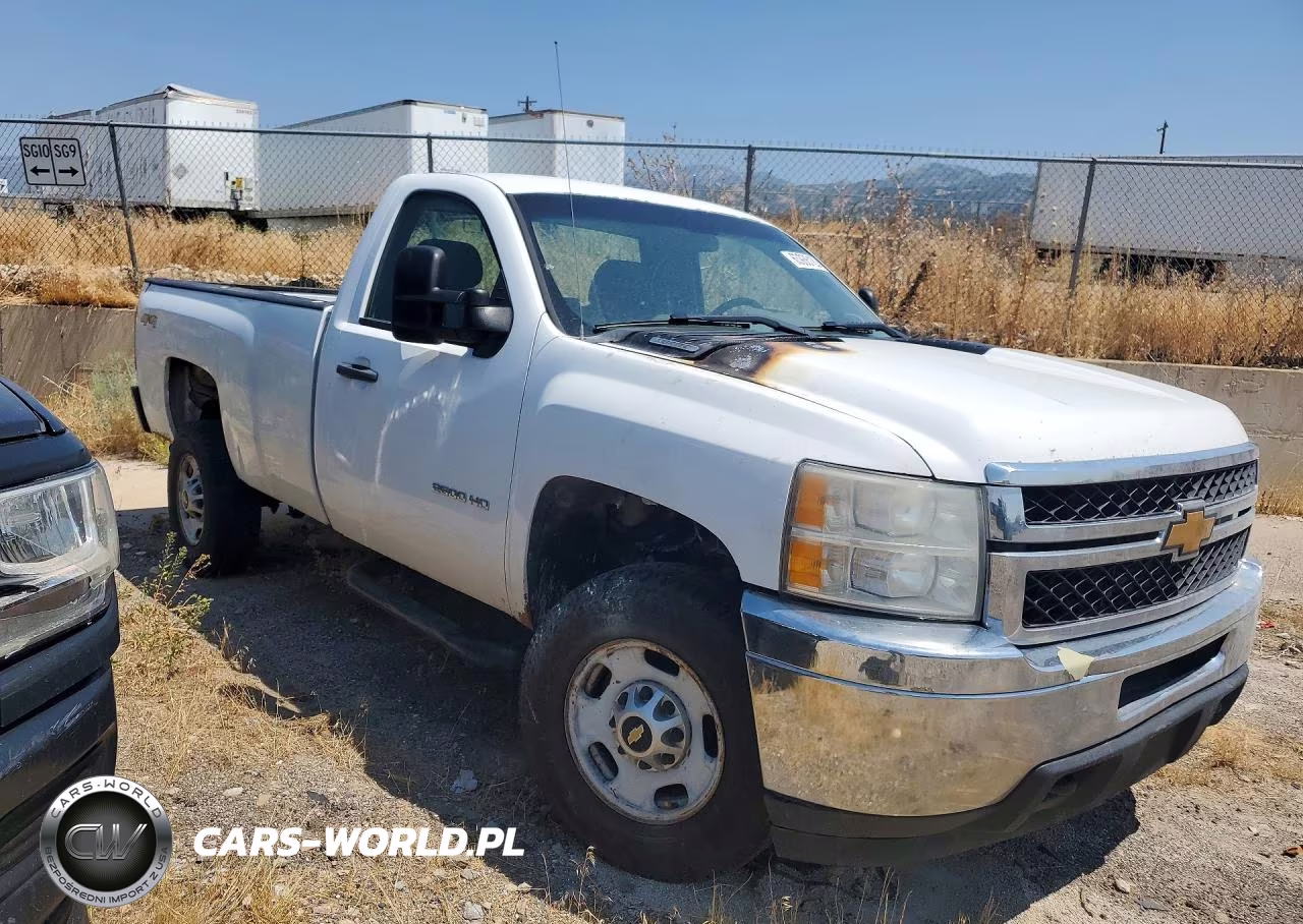 2013 Chevrolet Silverado K2500 Heavy Duty VIN:1GC0KVCG5DZ320903 - 4
