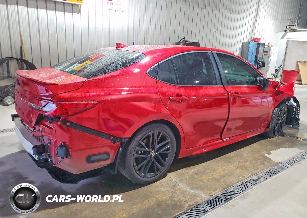 2026 Toyota Camry Se VIN:4T1DAACK3TU330113 - 3