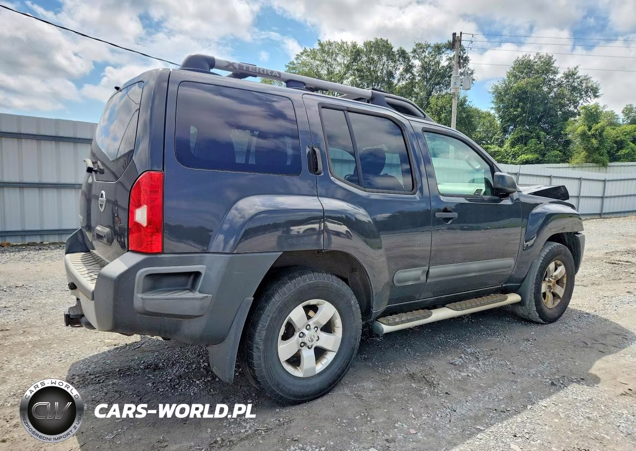 2013 Nissan Xterra X VIN:5N1AN0NW3DN822573 - 3