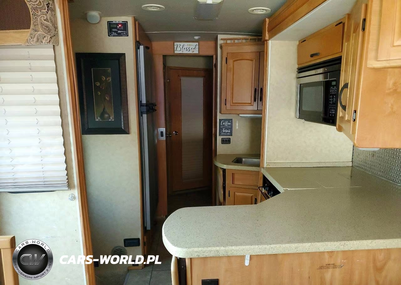 2007 Workhorse Custom Chassis Motorhome Chassis W24 VIN:5B4MPA7G073427781 - 6