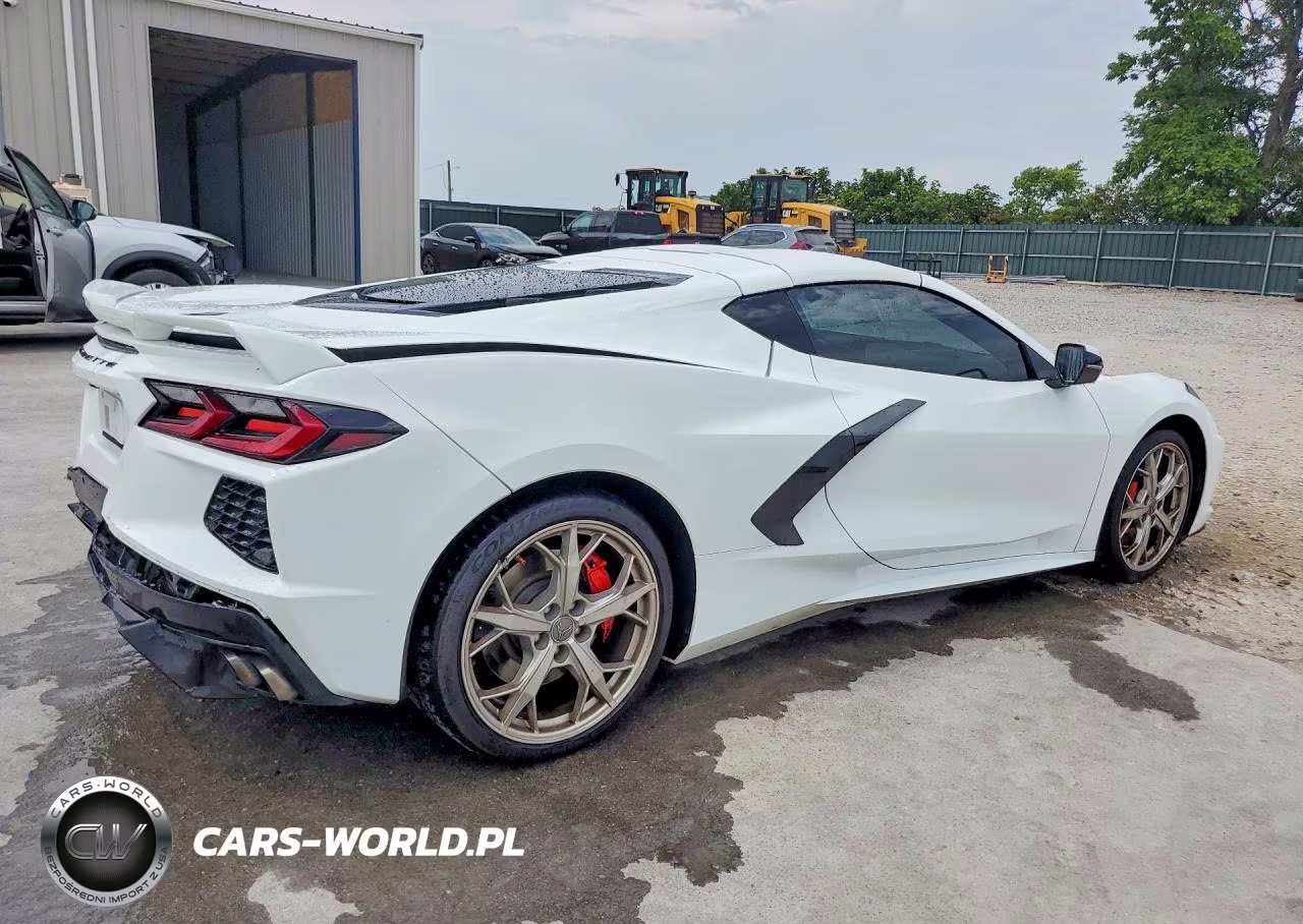 2022 Chevrolet Corvette Stingray 2Lt VIN:1G1YB2D41N5107096 - 3