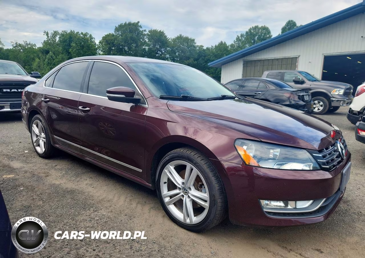 2013 Volkswagen Passat Sel VIN:1VWCN7A33DC093307 - 4