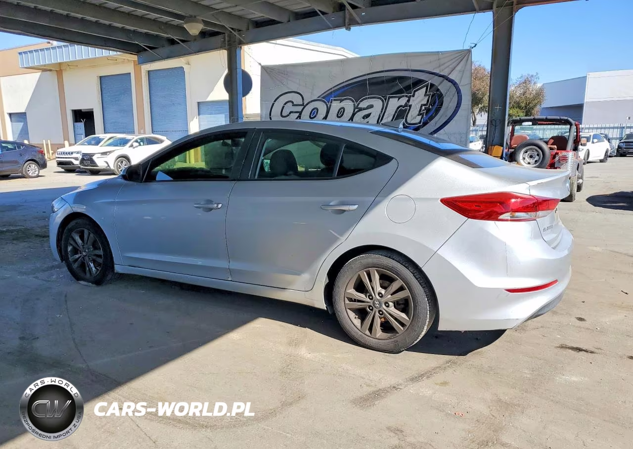 2018 Hyundai Elantra Sel VIN:5NPD84LF5JH217937 - 2