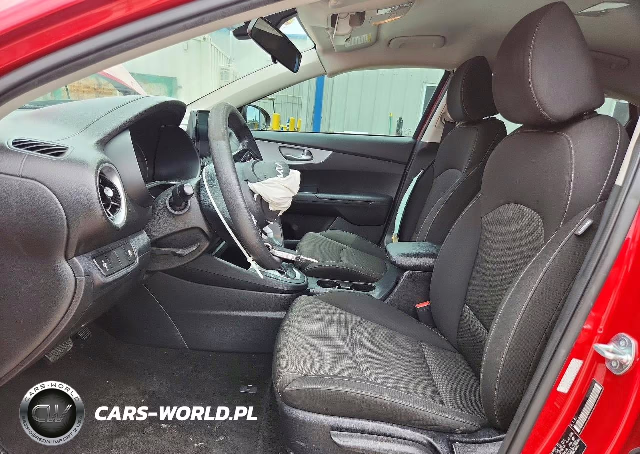 2023 Kia Forte Lxs VIN:3KPF24AD3PE597479 - 7