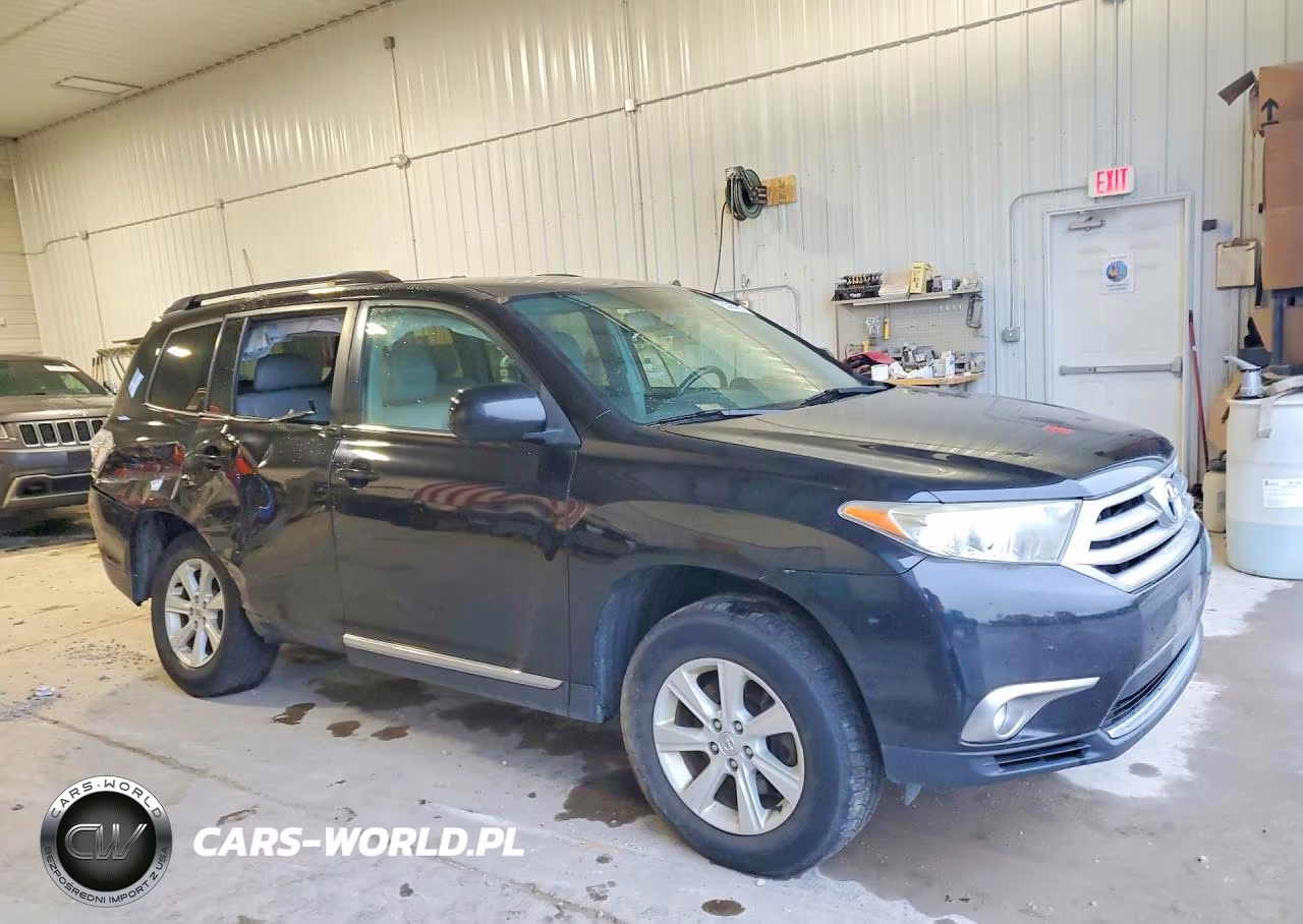 2013 Toyota Highlander Se VIN:5TDBK3EH8DS222968 - 4