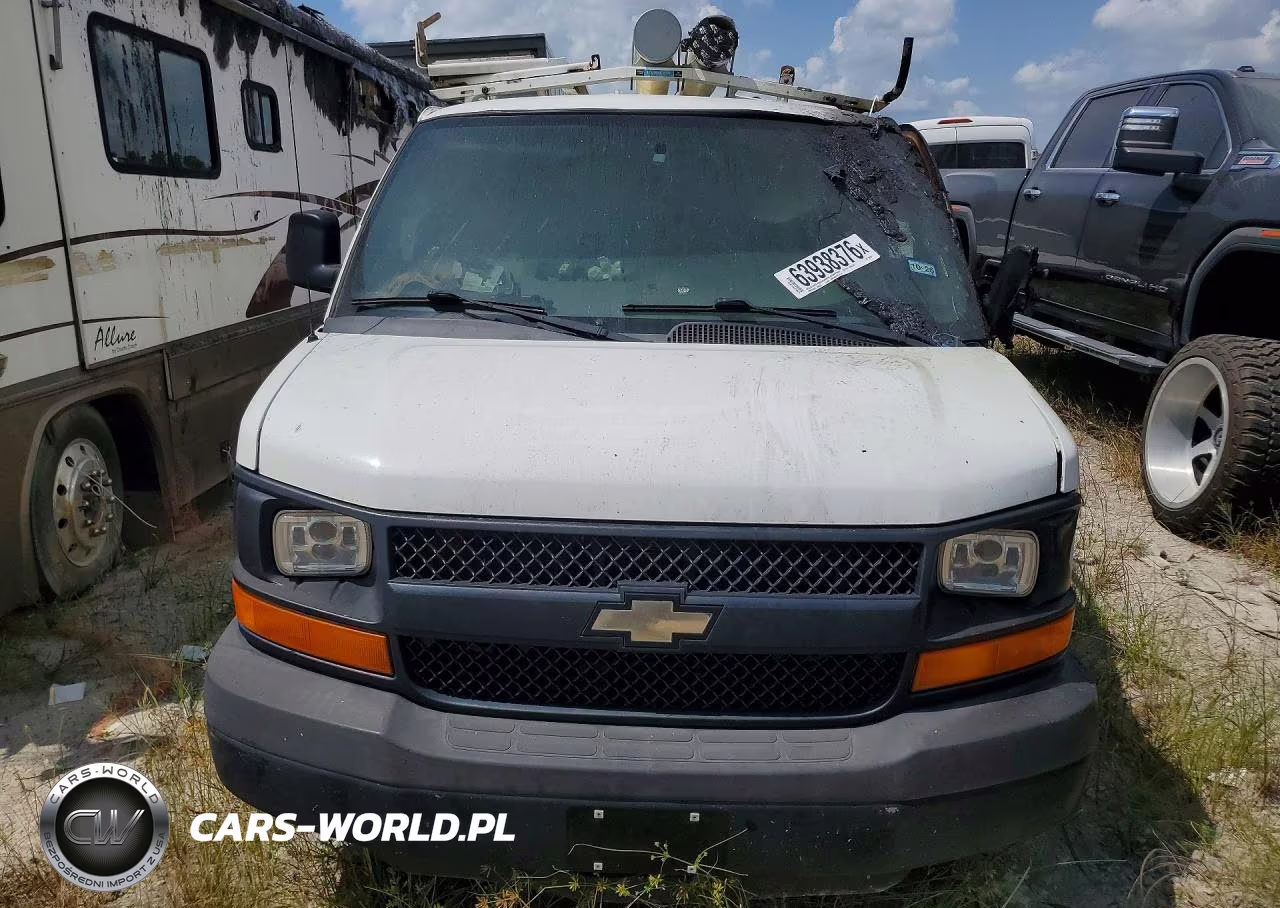 2014 Chevrolet G2500 Express VIN:1GCWGFCA9E1209672 - 5
