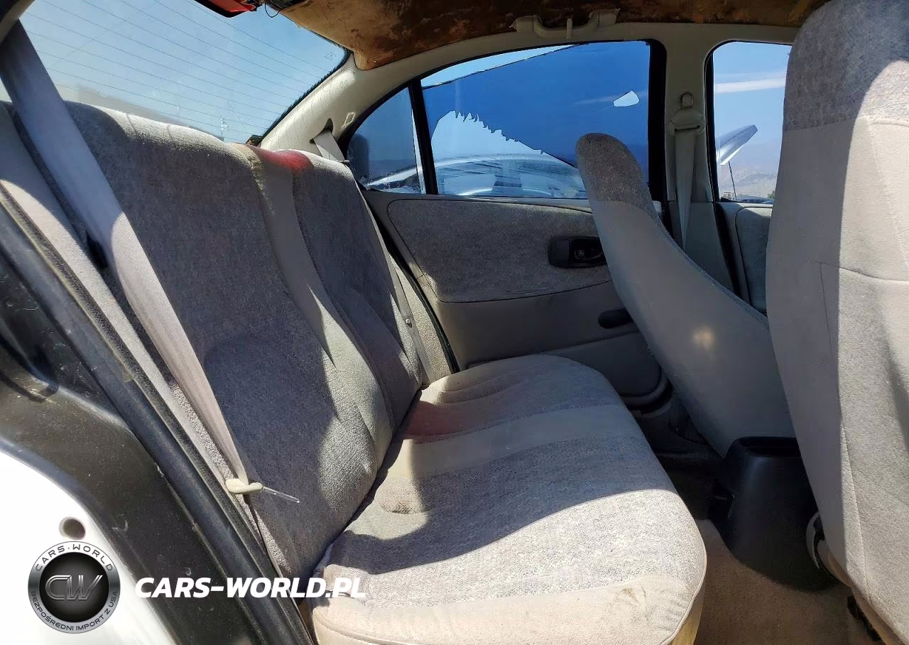 1996 Saturn Sl1 VIN:1G8ZH5284TZ357899 - 10