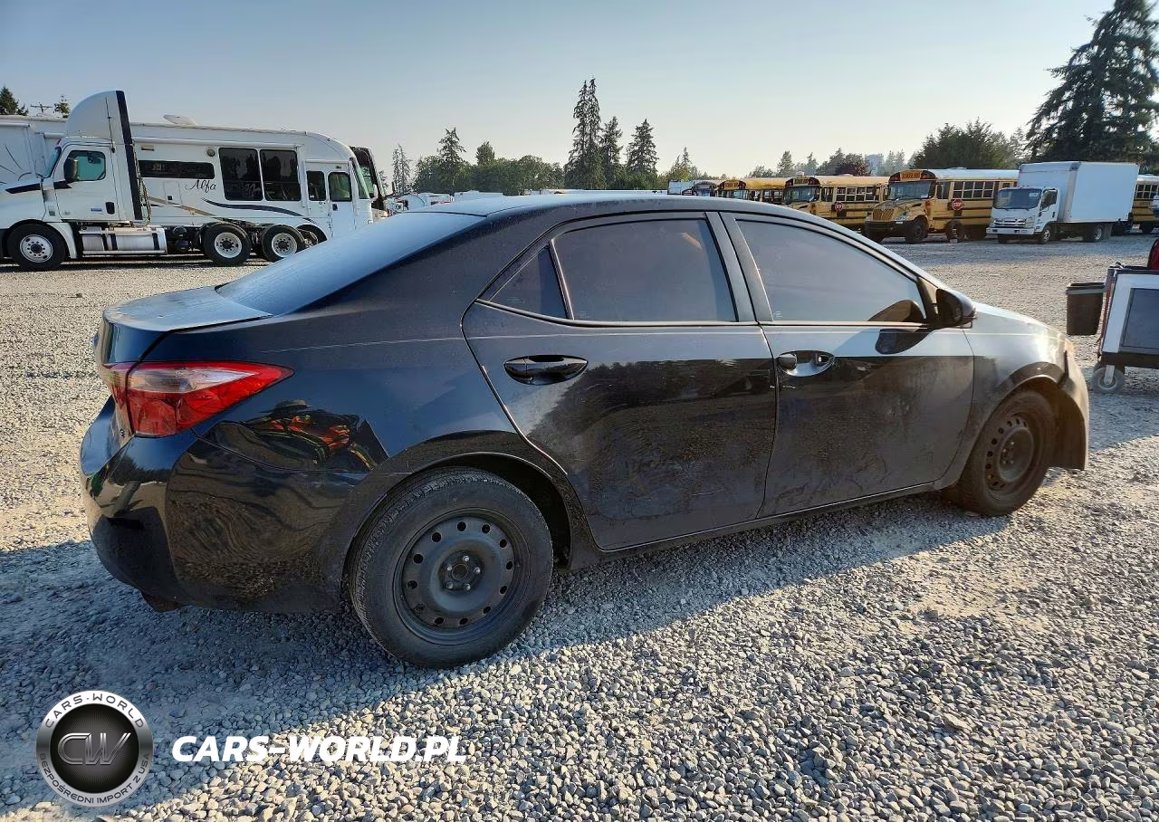 2017 Toyota Corolla Le VIN:2T1BURHE0HC906572 - 3