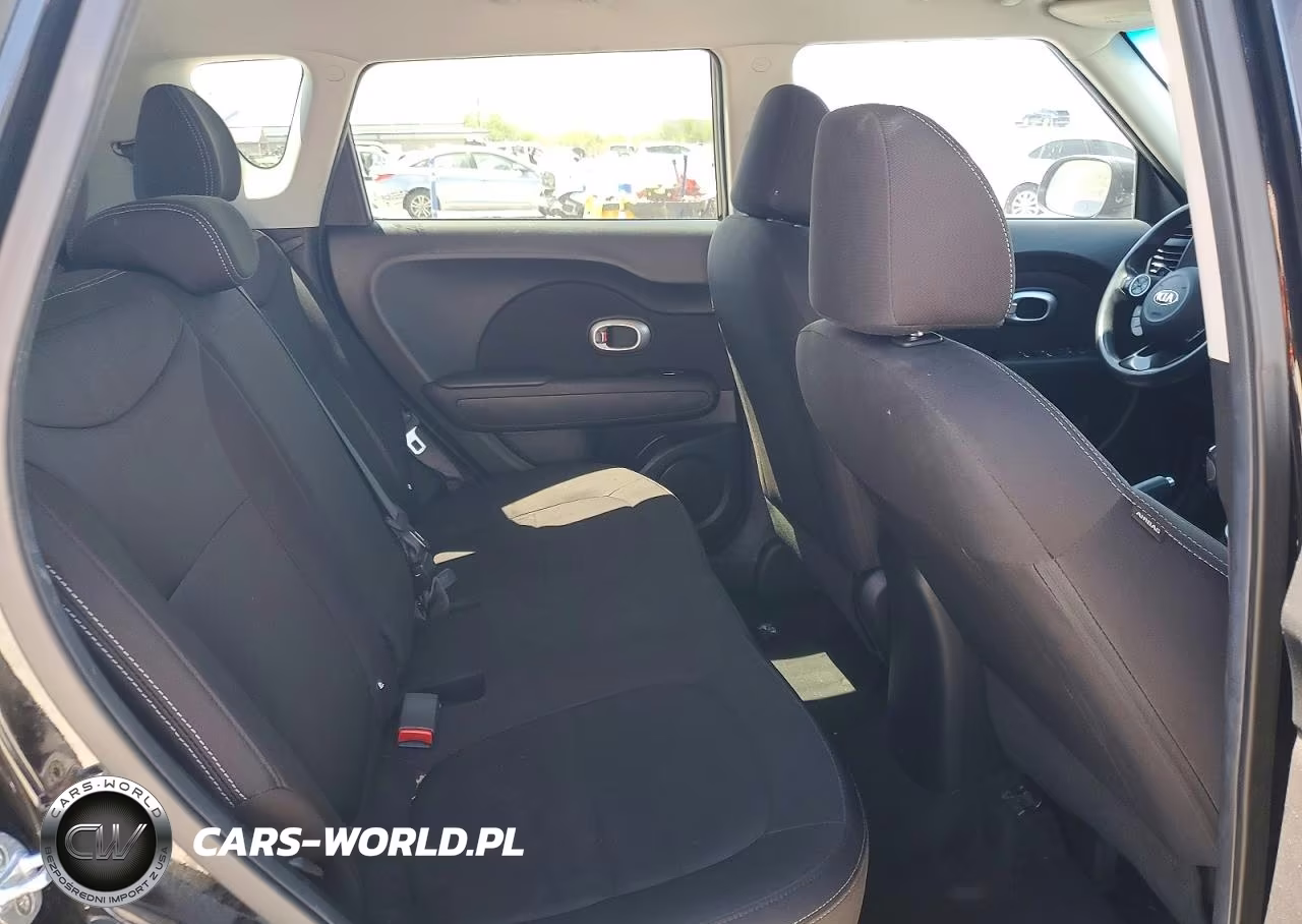 KIA SOUL VIN:KNDJN2A26J7543055 - 10