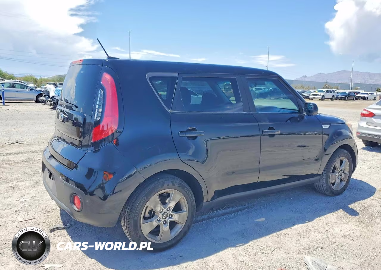 KIA SOUL VIN:KNDJN2A26J7543055 - 3