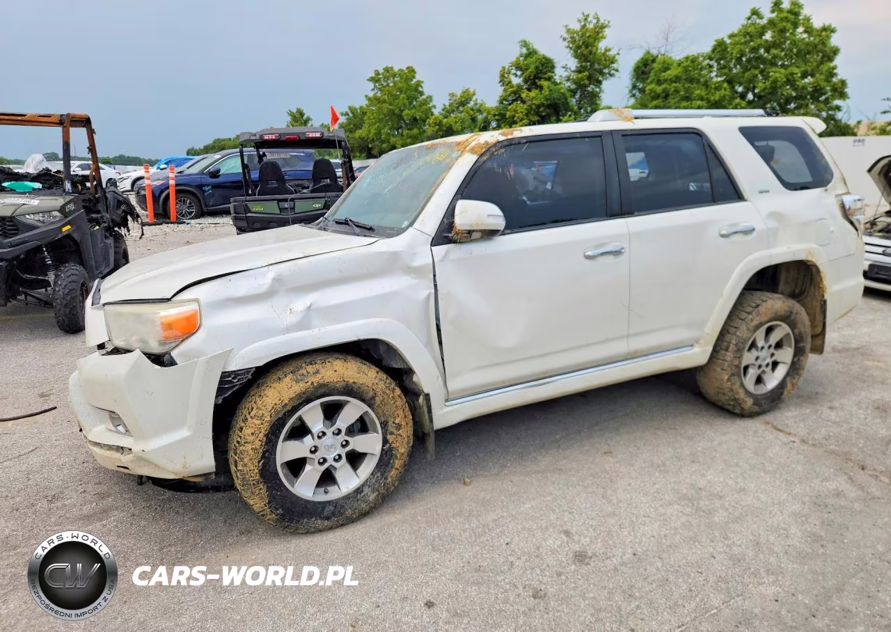 2013 Toyota 4Runner Sr5 – zdjęcie 1 z 13