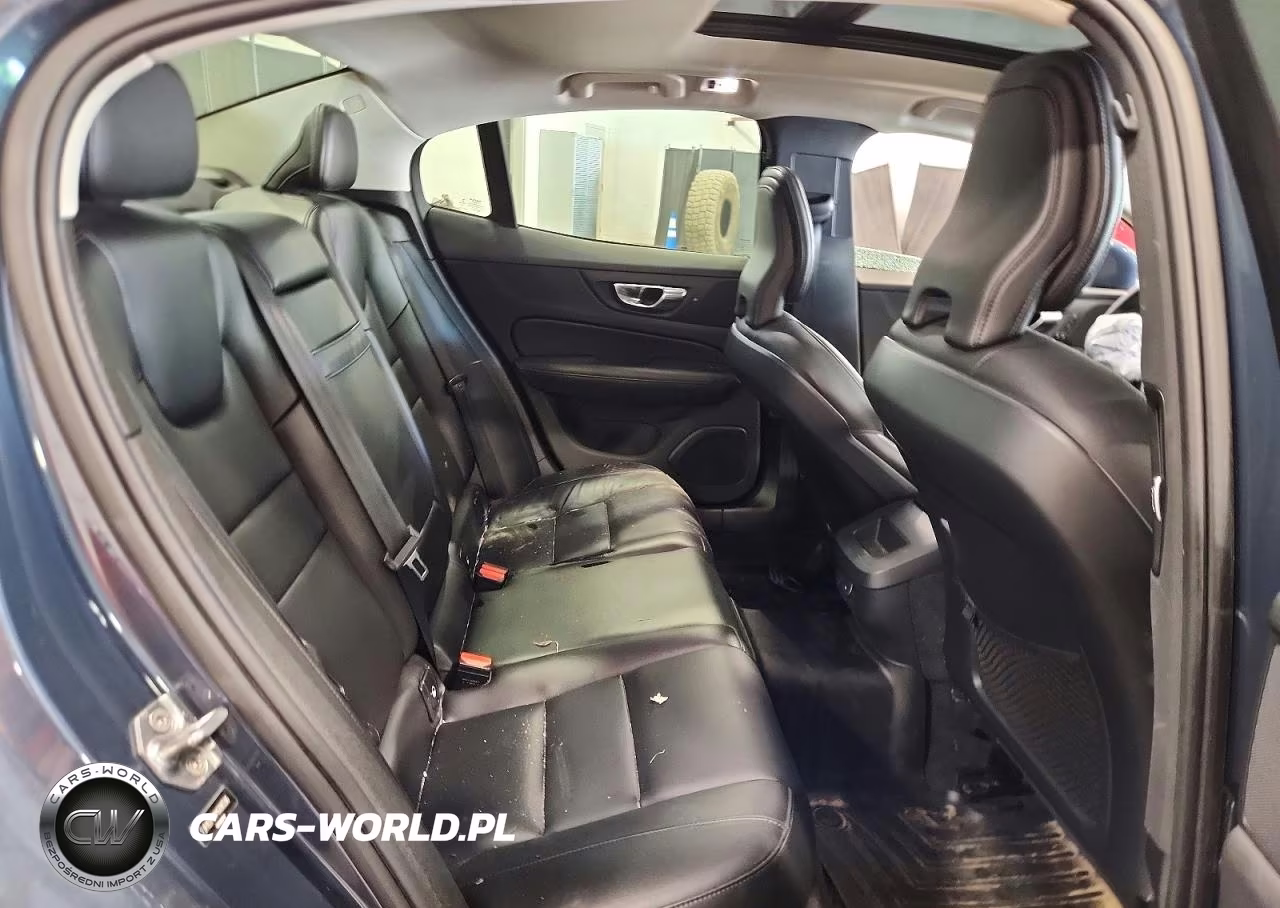 2021 Volvo S60 T5 Momentum VIN:7JR102FKXMG096596 - 10