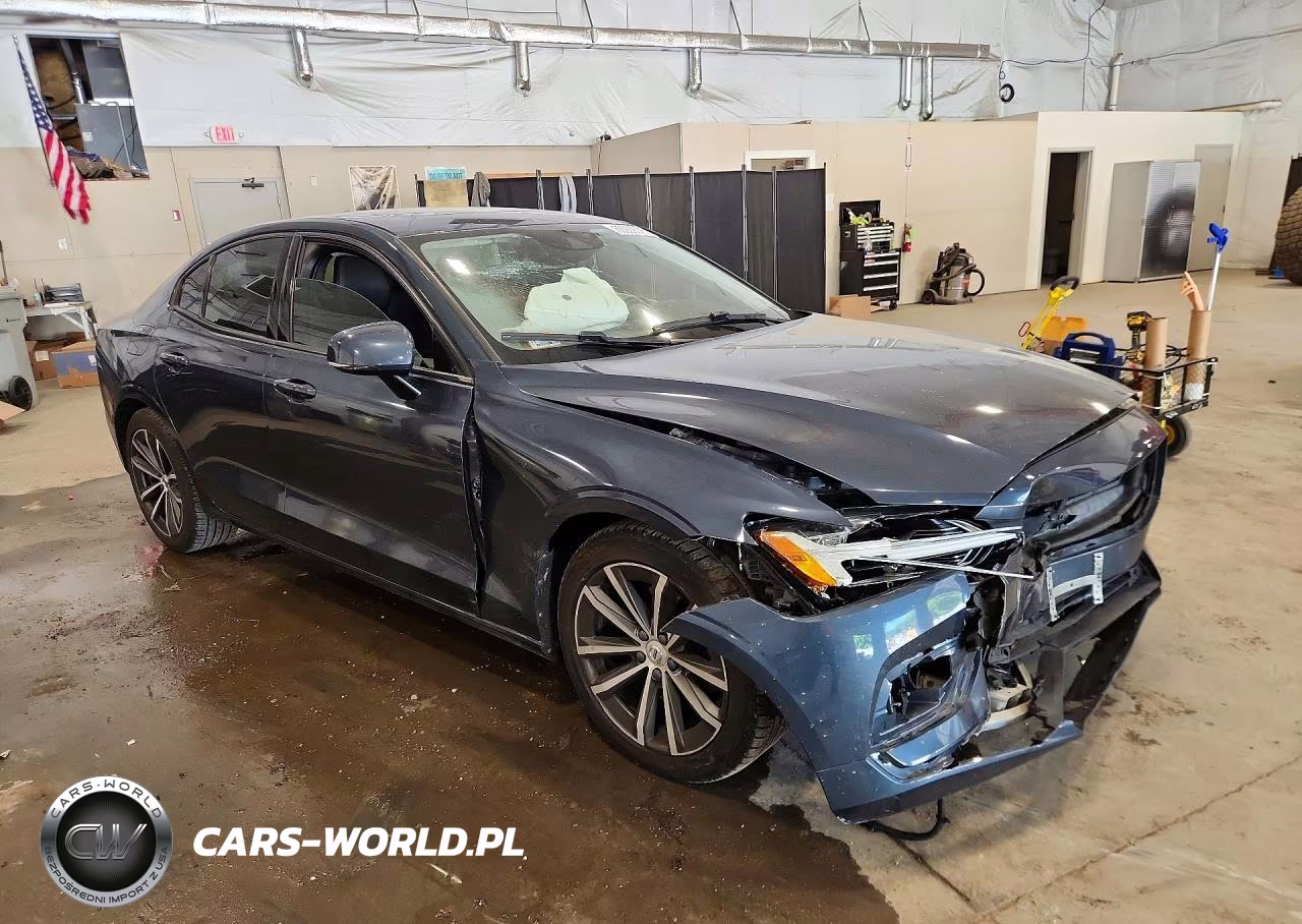 2021 Volvo S60 T5 Momentum VIN:7JR102FKXMG096596 - 4