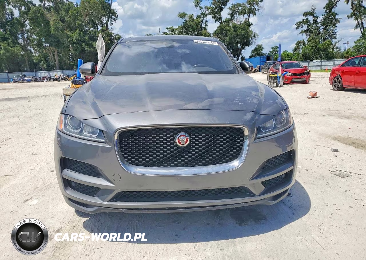 2017 Jaguar F-Pace Premium VIN:SADCJ2BV4HA057147 - 5