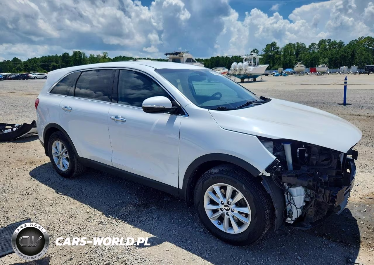 2019 Kia Sorento L VIN:5XYPG4A31KG611131 - 4