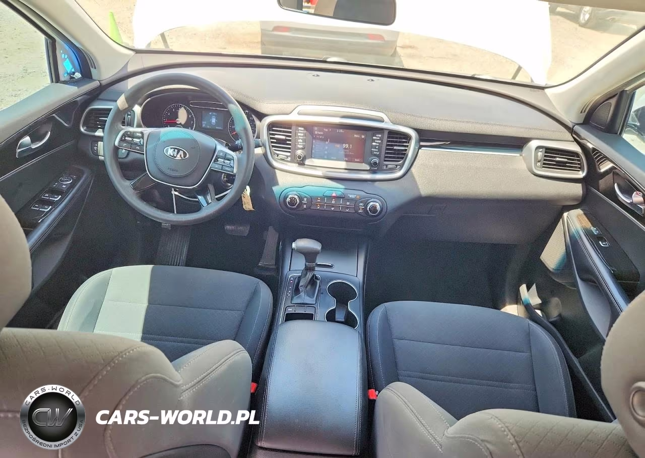 2019 Kia Sorento L VIN:5XYPG4A31KG611131 - 8