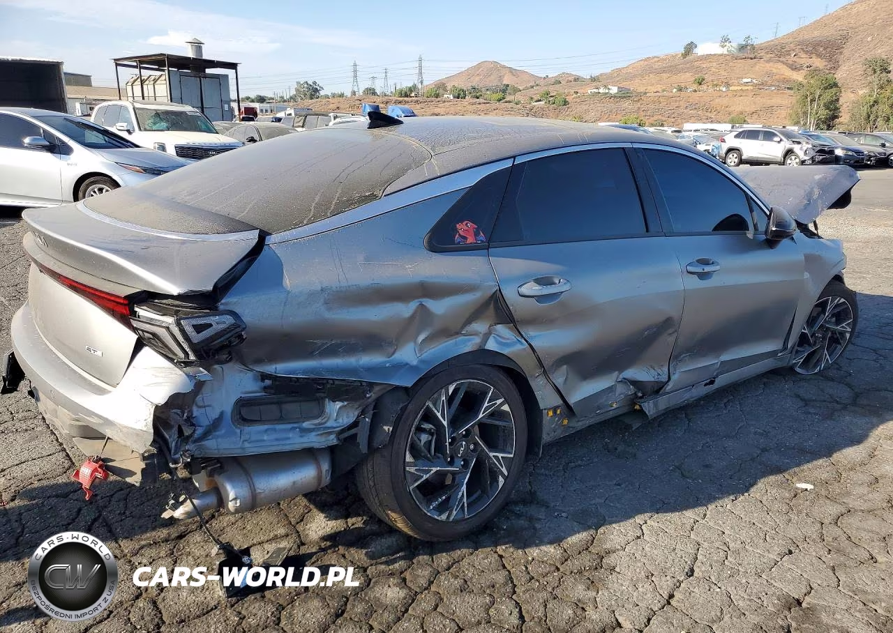 2025 Kia K5 Gt Line VIN:KNAG64J7XS5344812 - 3