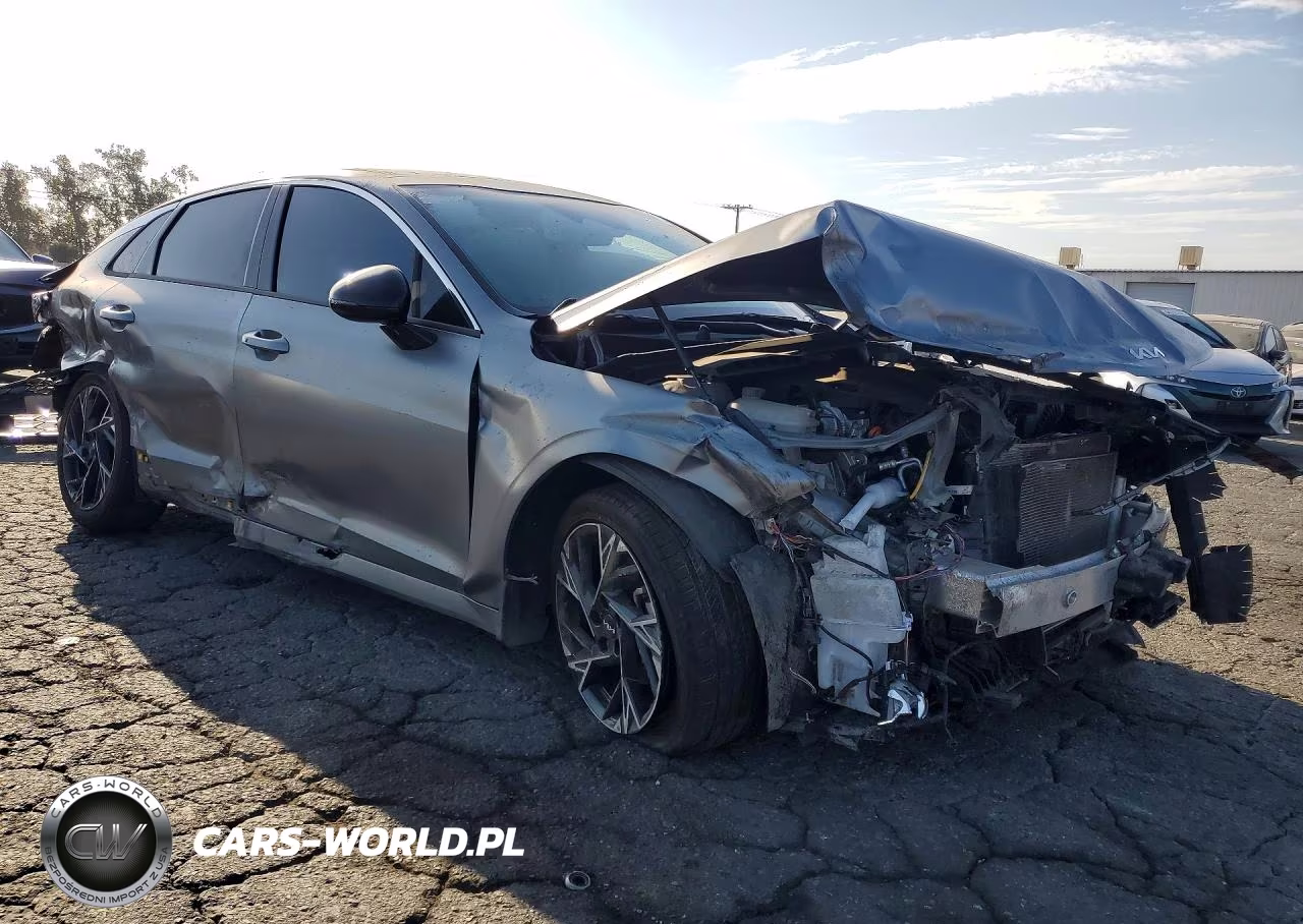 2025 Kia K5 Gt Line VIN:KNAG64J7XS5344812 - 4