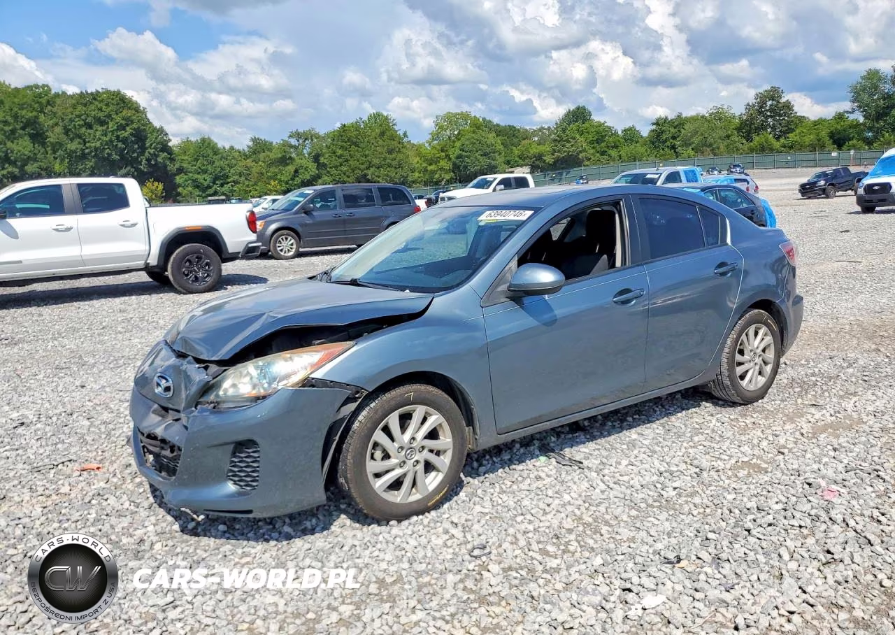 2013 Mazda 3 I