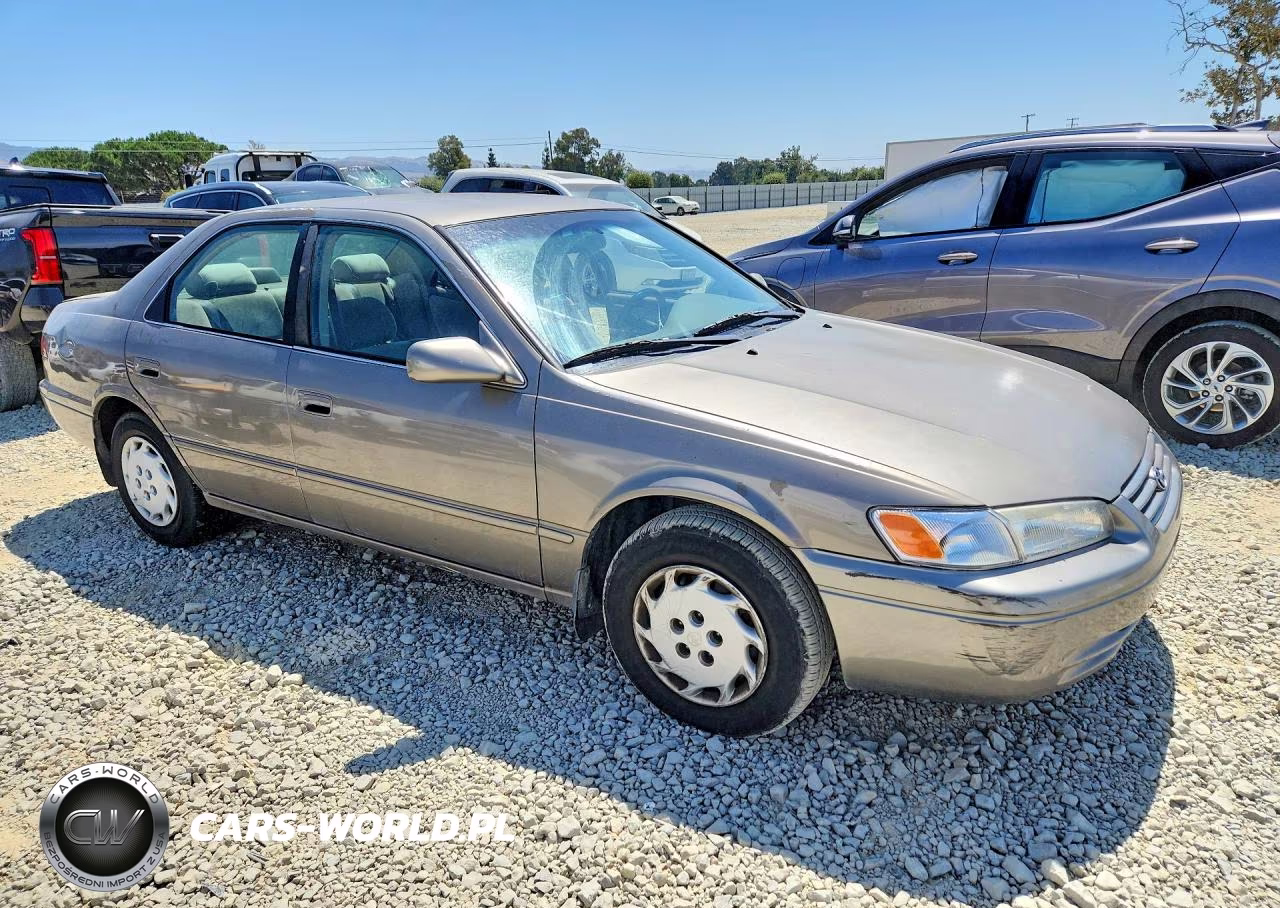 1999 Toyota Camry Le VIN:4T1BG22KXXU606225 - 4