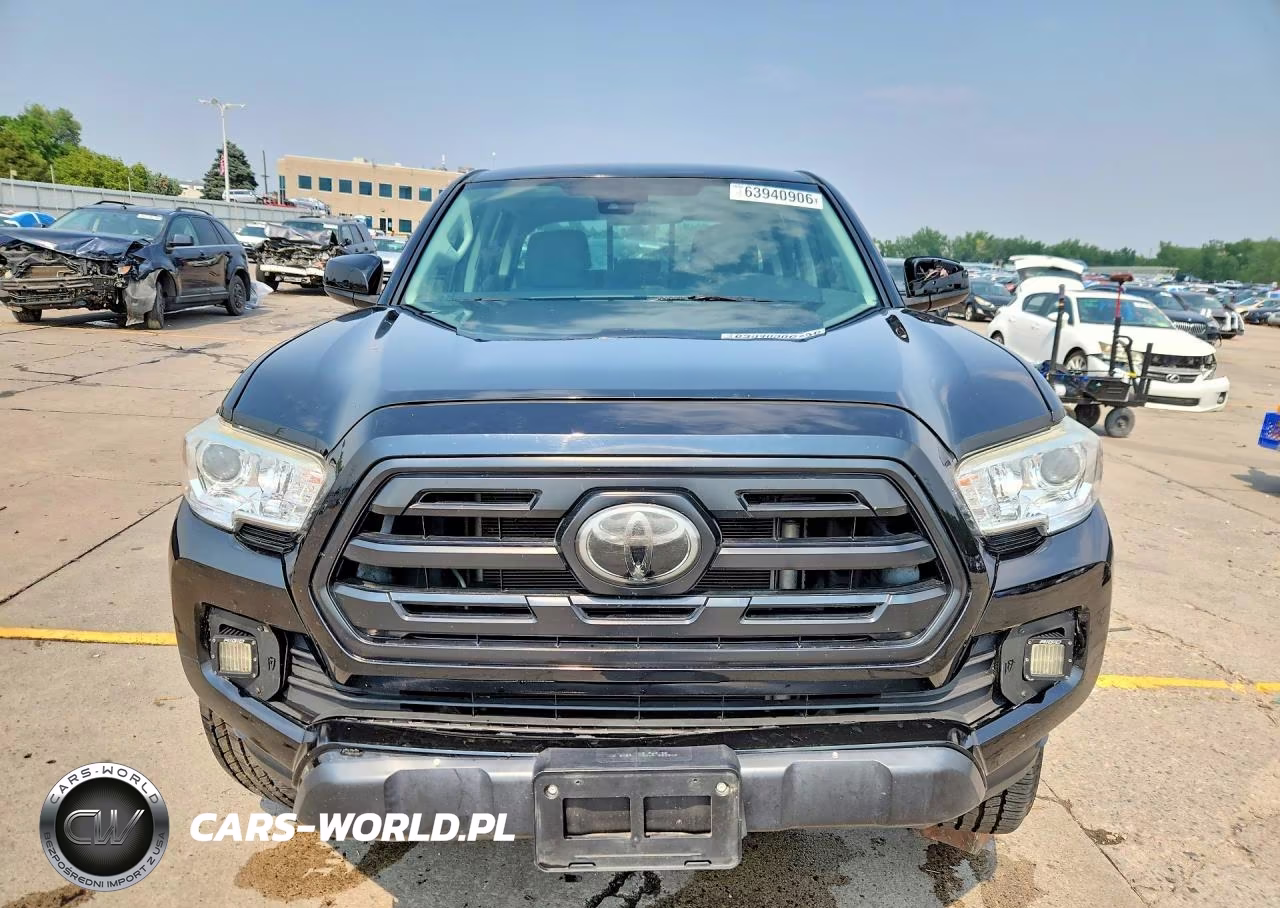 2018 Toyota Tacoma Sr VIN:5TFAX5GN1JX121482 - 5