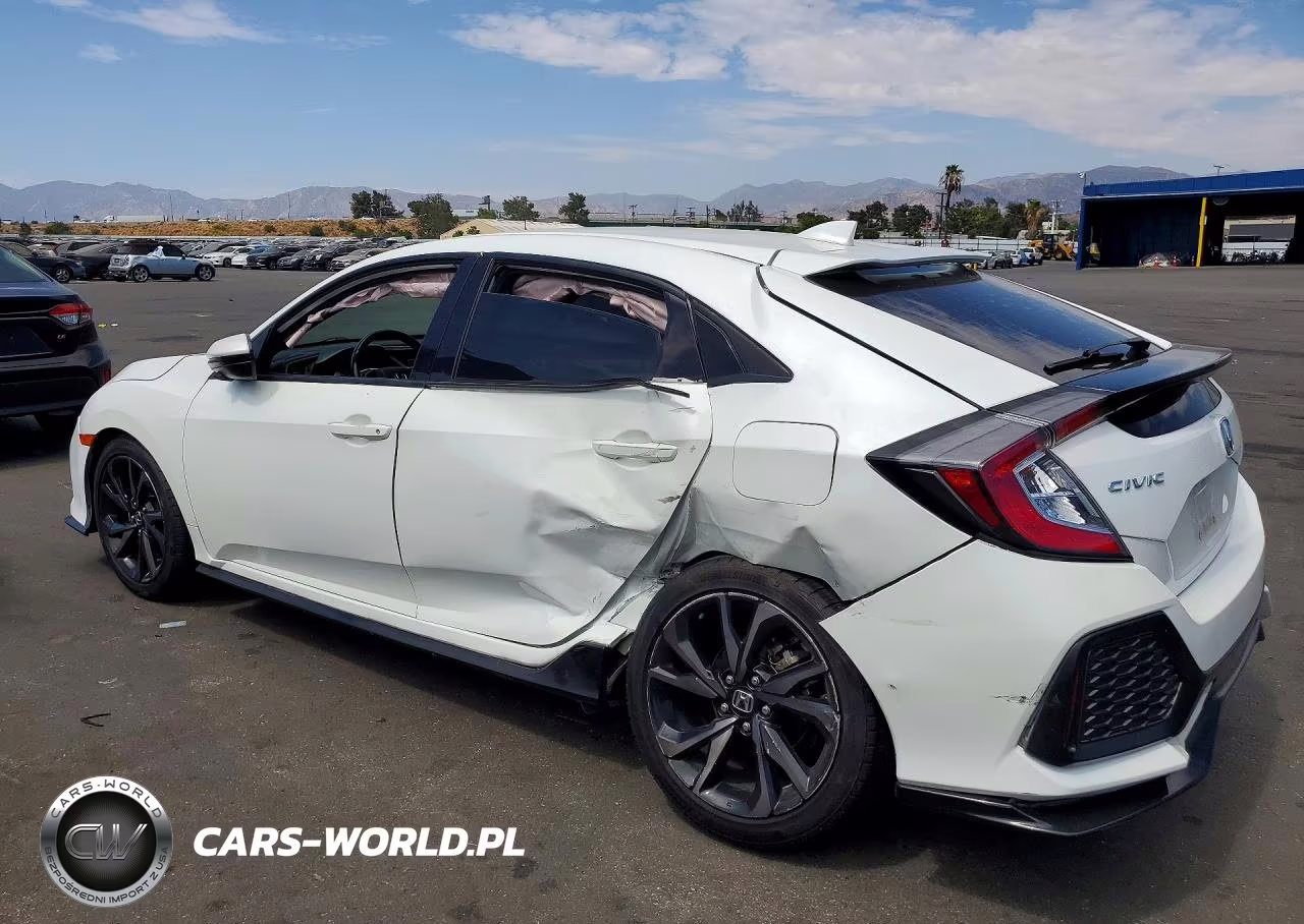 2018 Honda Civic Sport VIN:SHHFK7H42JU412121 - 2