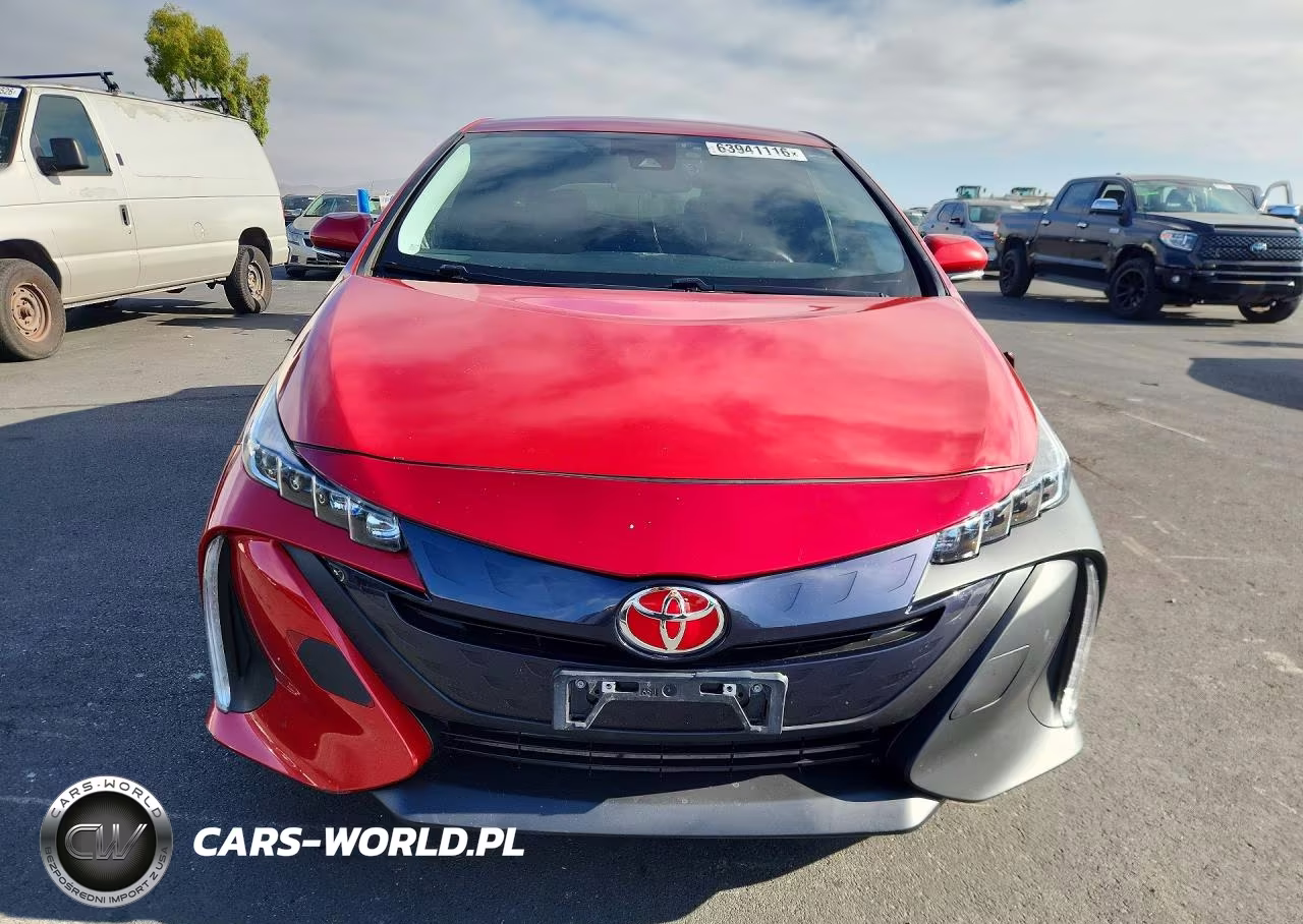 2018 Toyota Prius Prime Premium VIN:JTDKARFP9J3075312 - 5