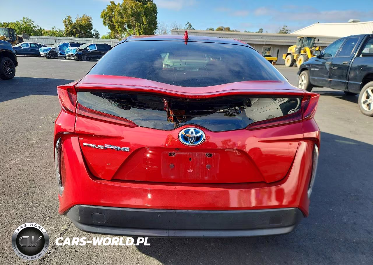 2018 Toyota Prius Prime Premium VIN:JTDKARFP9J3075312 - 6