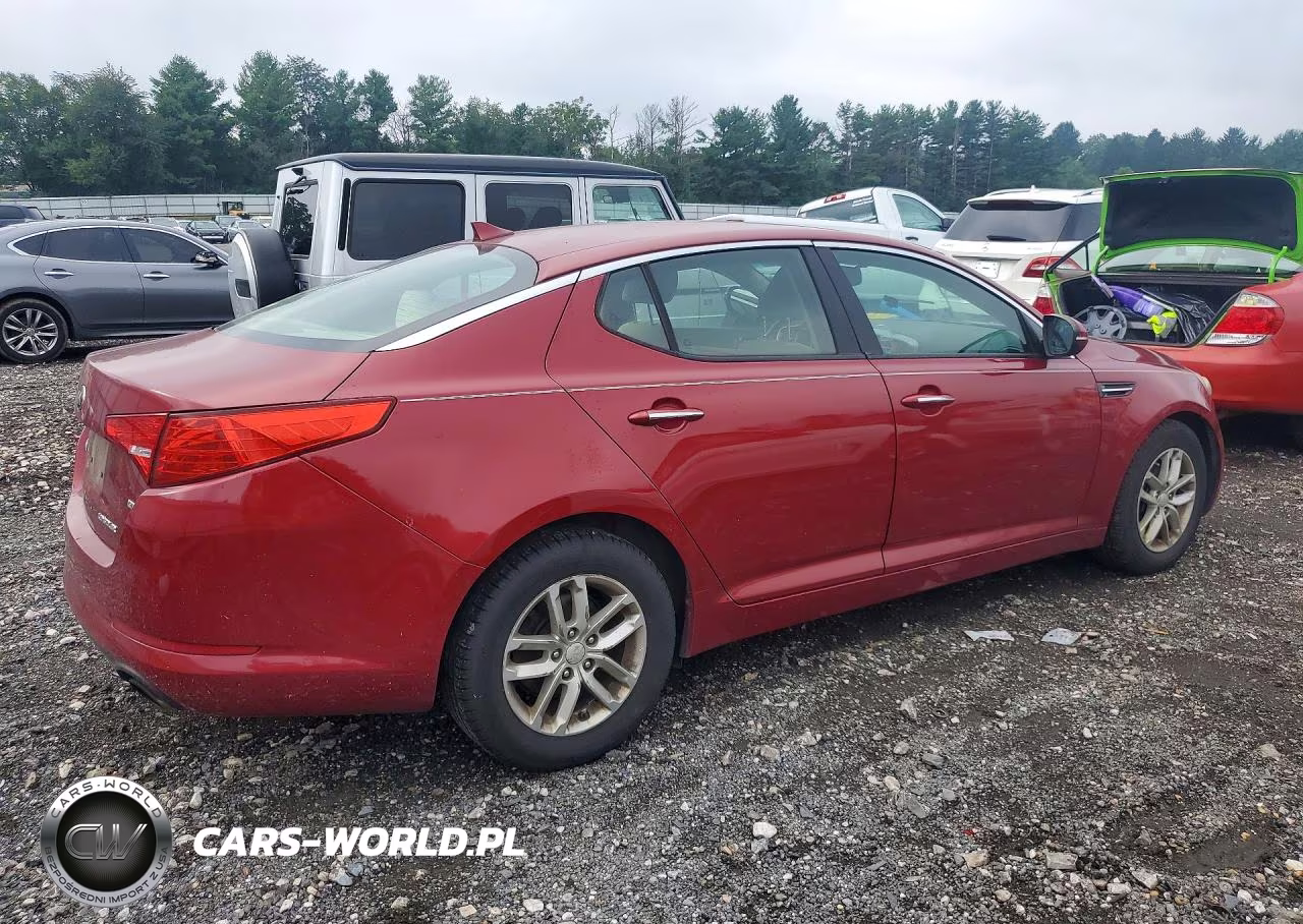 2013 Kia Optima Lx VIN:5XXGM4A7XDG236696 - 3