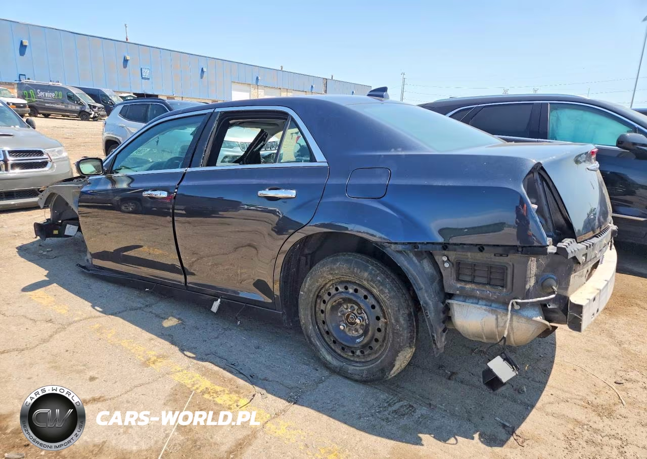 2017 Chrysler 300C VIN:2C3CCAEG5HH570216 - 2