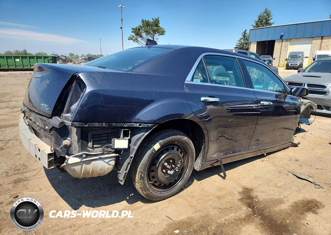 2017 Chrysler 300C VIN:2C3CCAEG5HH570216 - 3
