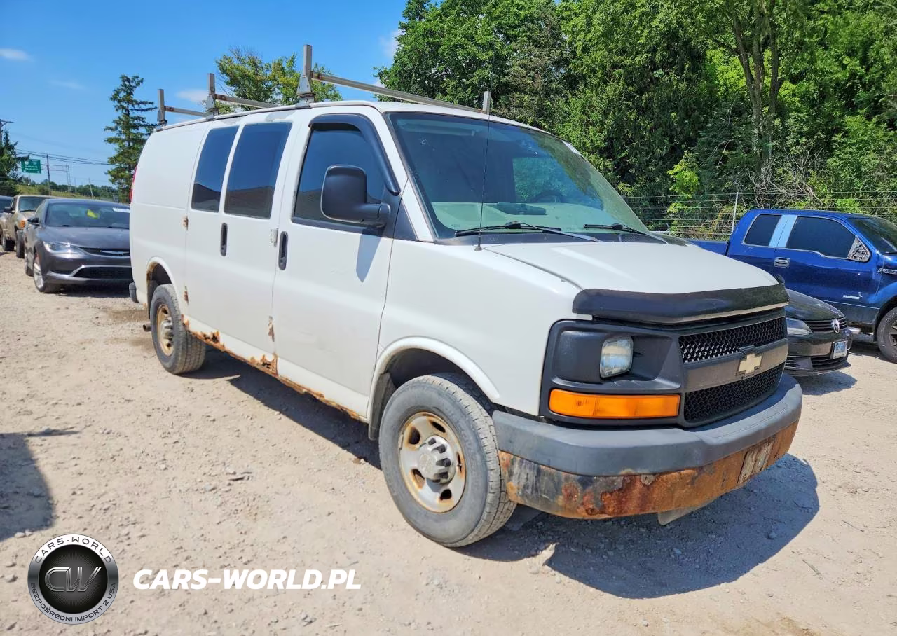 2009 Chevrolet Express G2500 VIN:1GCGG25C591135653 - 4