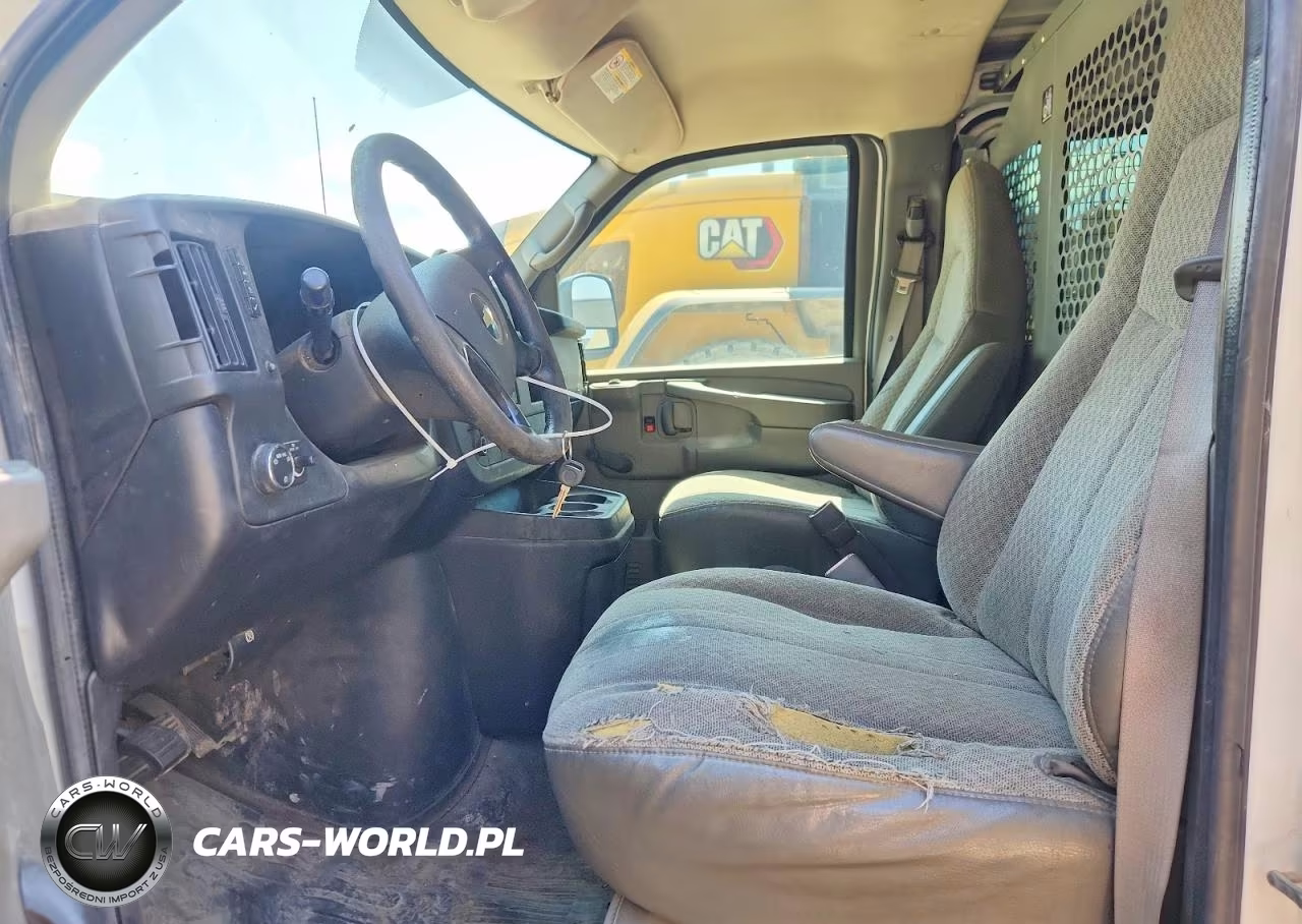 2009 Chevrolet Express G2500 VIN:1GCGG25C591135653 - 7
