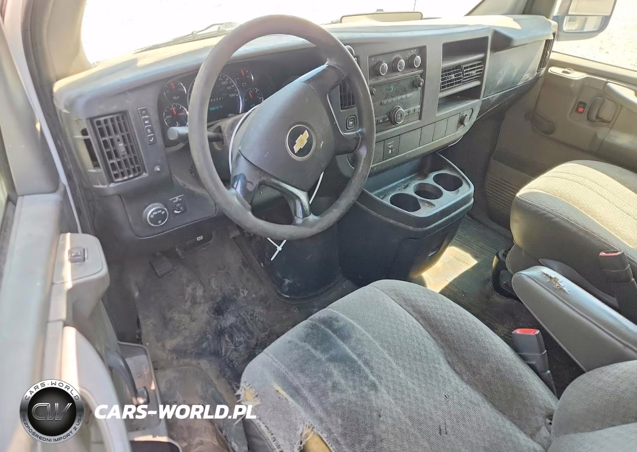 2009 Chevrolet Express G2500 VIN:1GCGG25C591135653 - 8