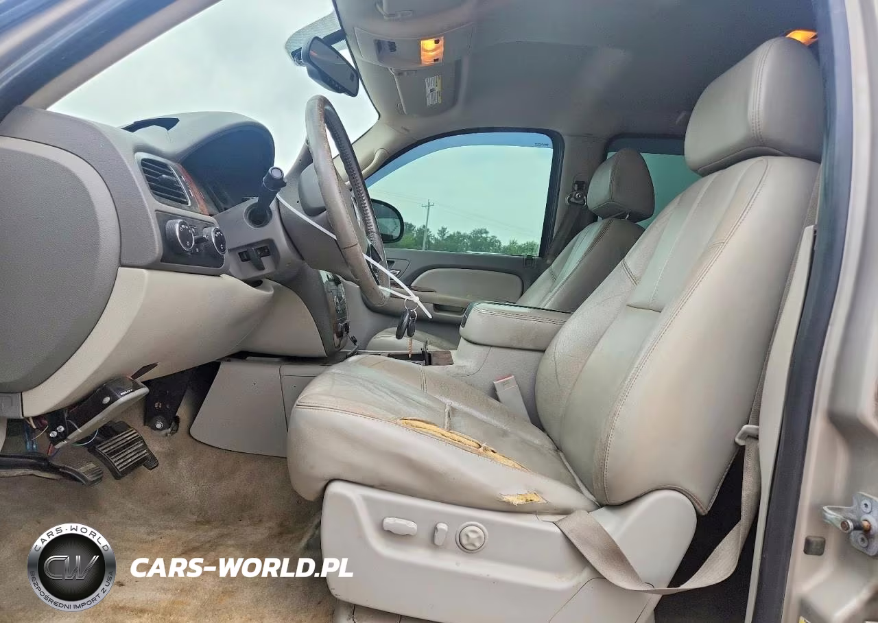 2007 Chevrolet Suburban K2500 VIN:3GNGK26K77G196738 - 7