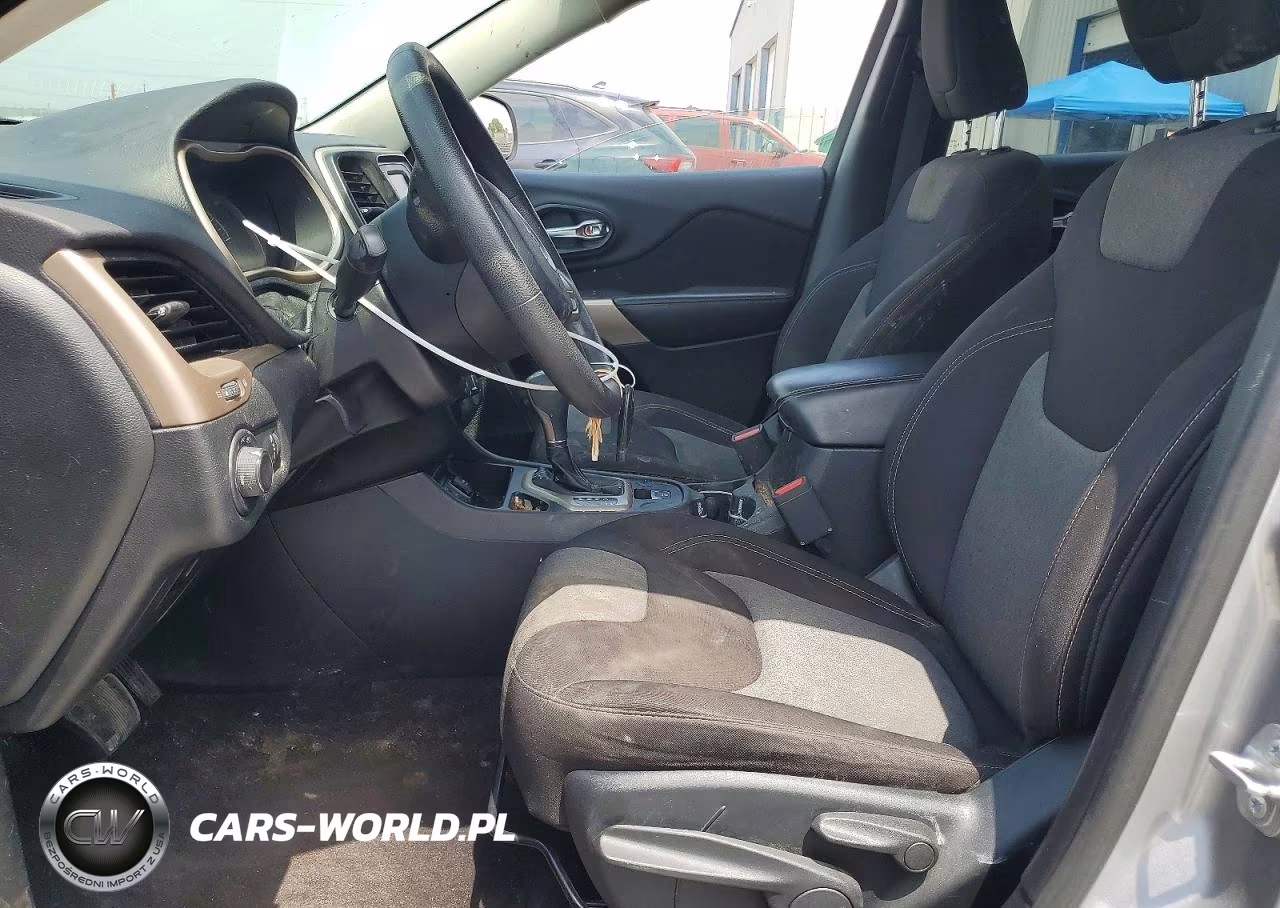 2017 Jeep Cherokee Sport VIN:1C4PJLAB1HW640885 - 7