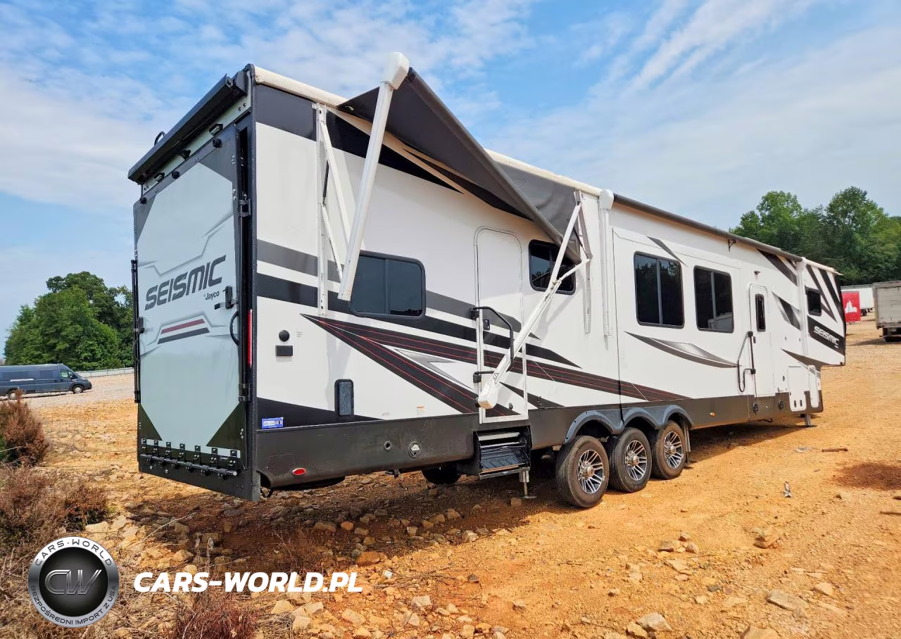 2025 Jayco Seismic Camper VIN:1UJCGSCV2S18L0259 - 3