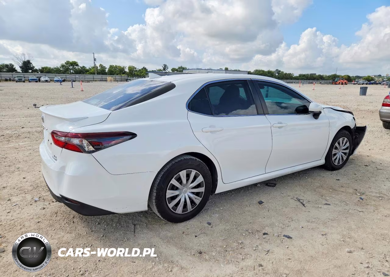 2022 Toyota Camry Le VIN:4T1C31AK7NU574231 - 3