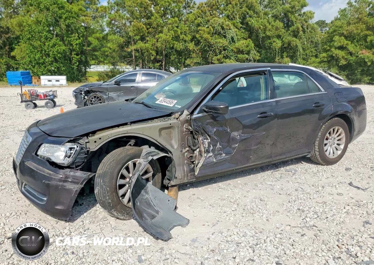 2013 Chrysler 300 VIN:2C3CCAAG7DH573022 - 1