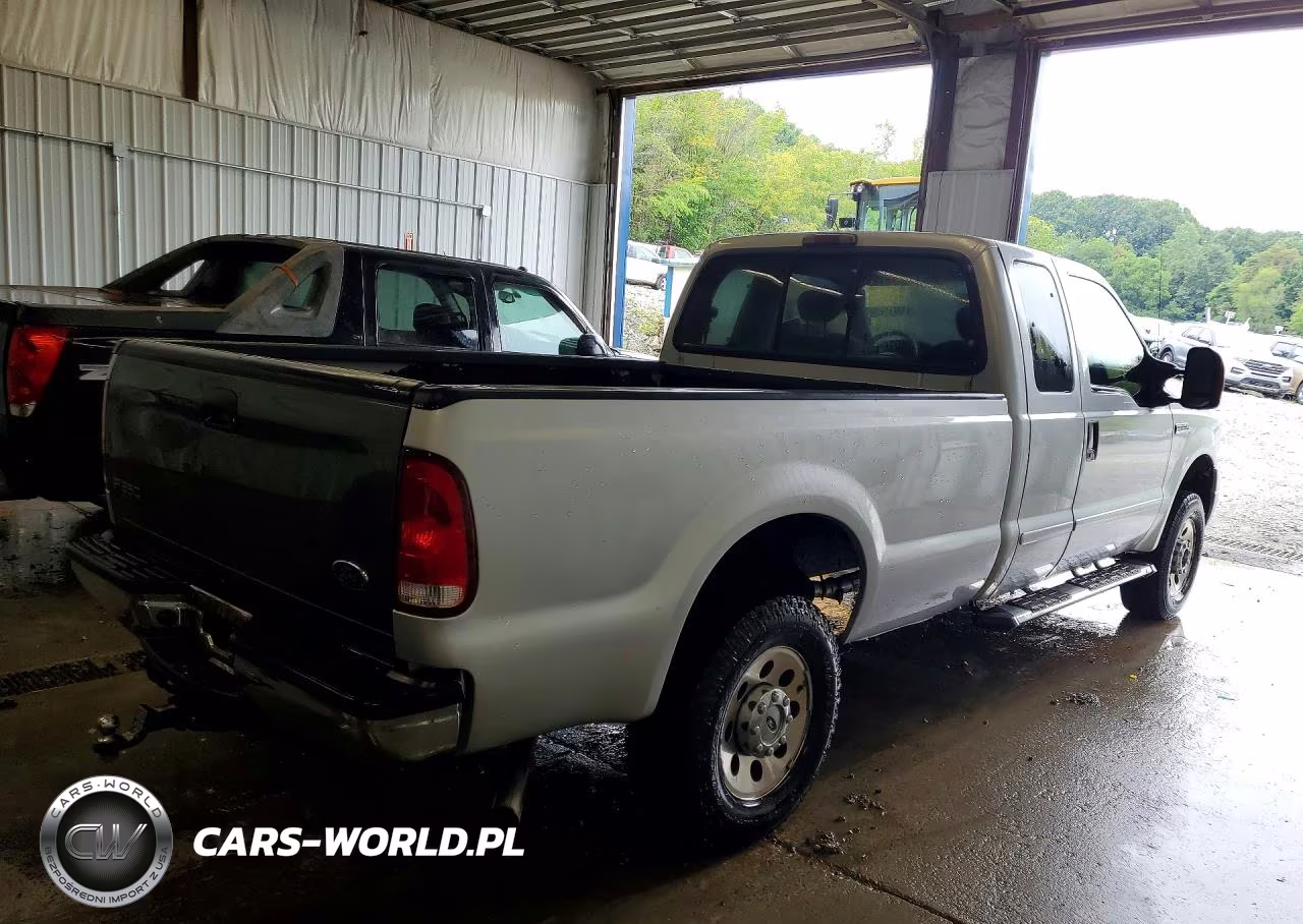 2005 Ford F250 Super Duty VIN:1FTSX21565ED00081 - 3