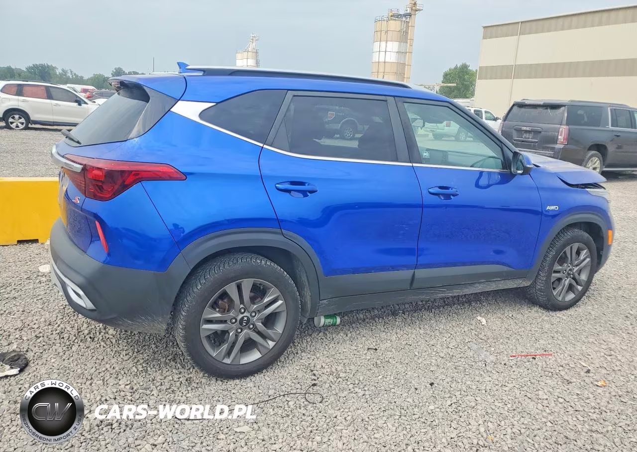 2021 Kia Seltos VIN:KNDEUCAA3M7050004 - 3