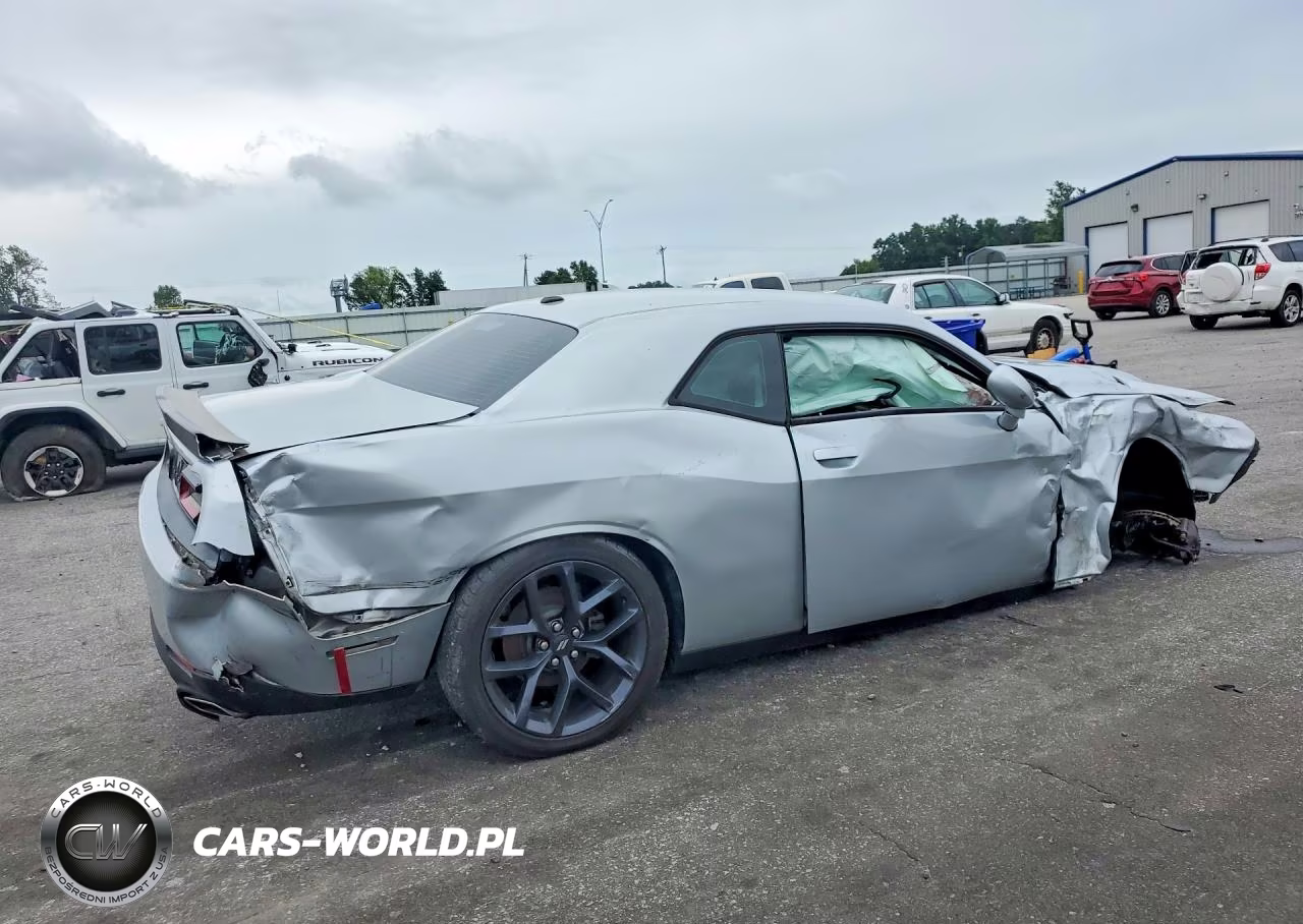 2020 Dodge Challenger Sxt VIN:2C3CDZAG2LH157003 - 3