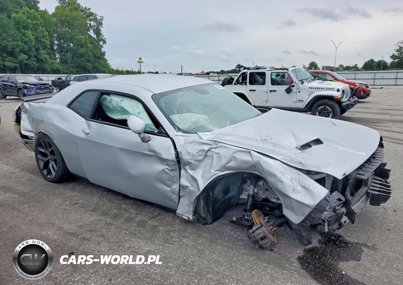 2020 Dodge Challenger Sxt VIN:2C3CDZAG2LH157003 - 4