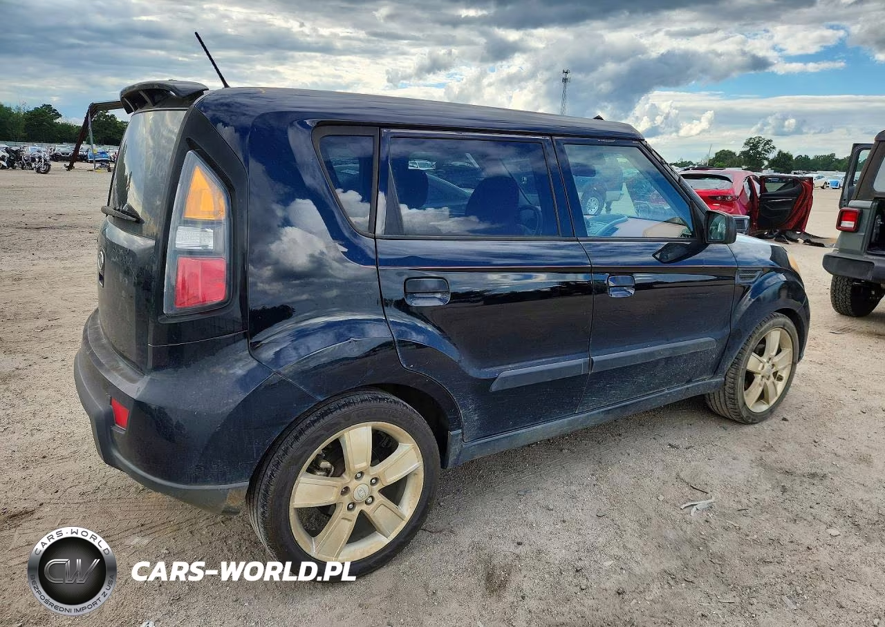 2010 Kia Soul + VIN:KNDJT2A25A7042194 - 3