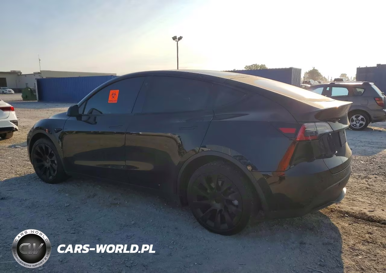 2021 Tesla Model Y VIN:5YJYGDEE6MF120323 - 2