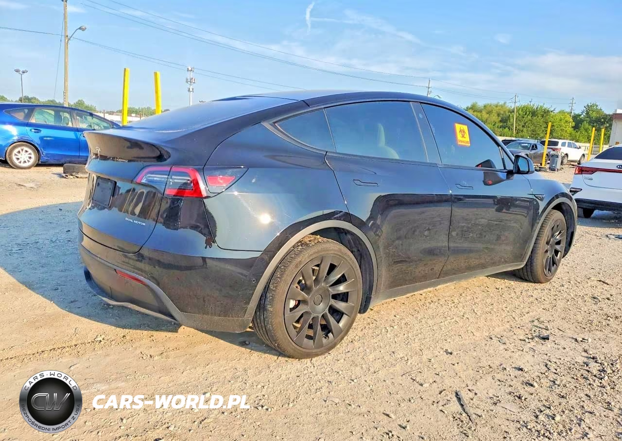 2021 Tesla Model Y VIN:5YJYGDEE6MF120323 - 3
