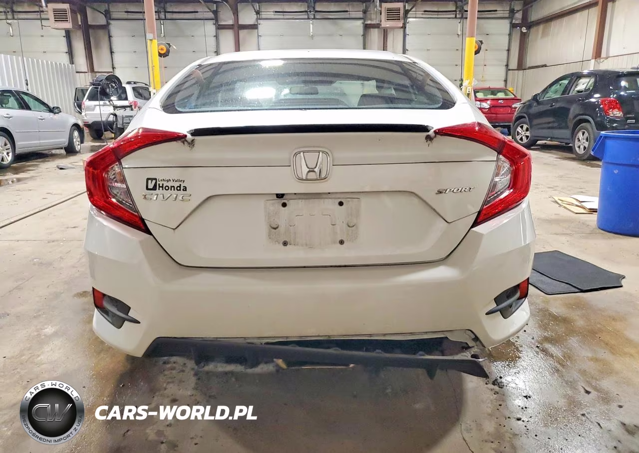 2019 Honda Civic Sport VIN:2HGFC2F82KH594150 - 6